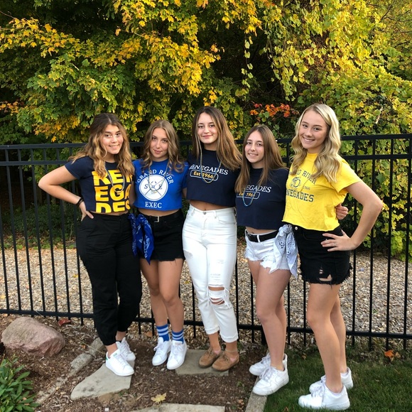 Meet your Posher, Megan - Picture 1 of 1